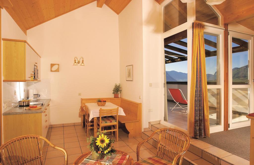 Residence Haus Kalterersee カルダーロ 部屋 写真